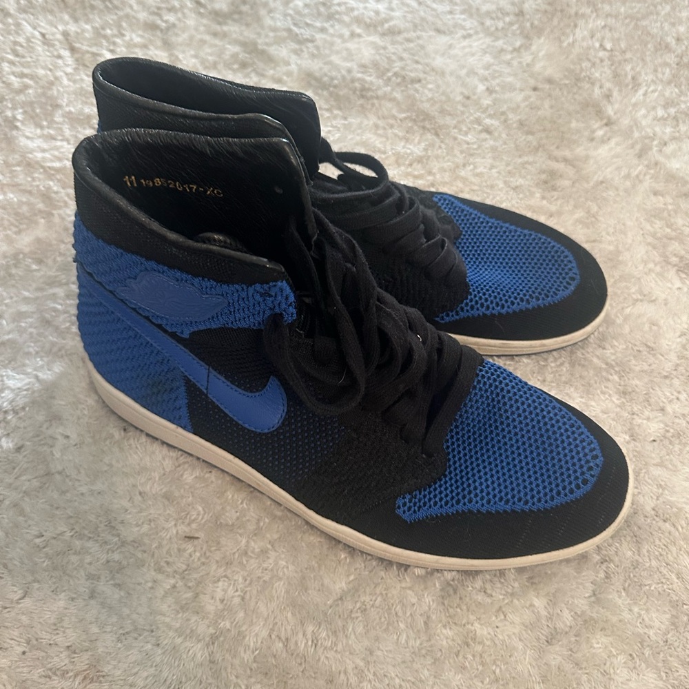 Jordan 1 High Flyknit Royal - Size 11